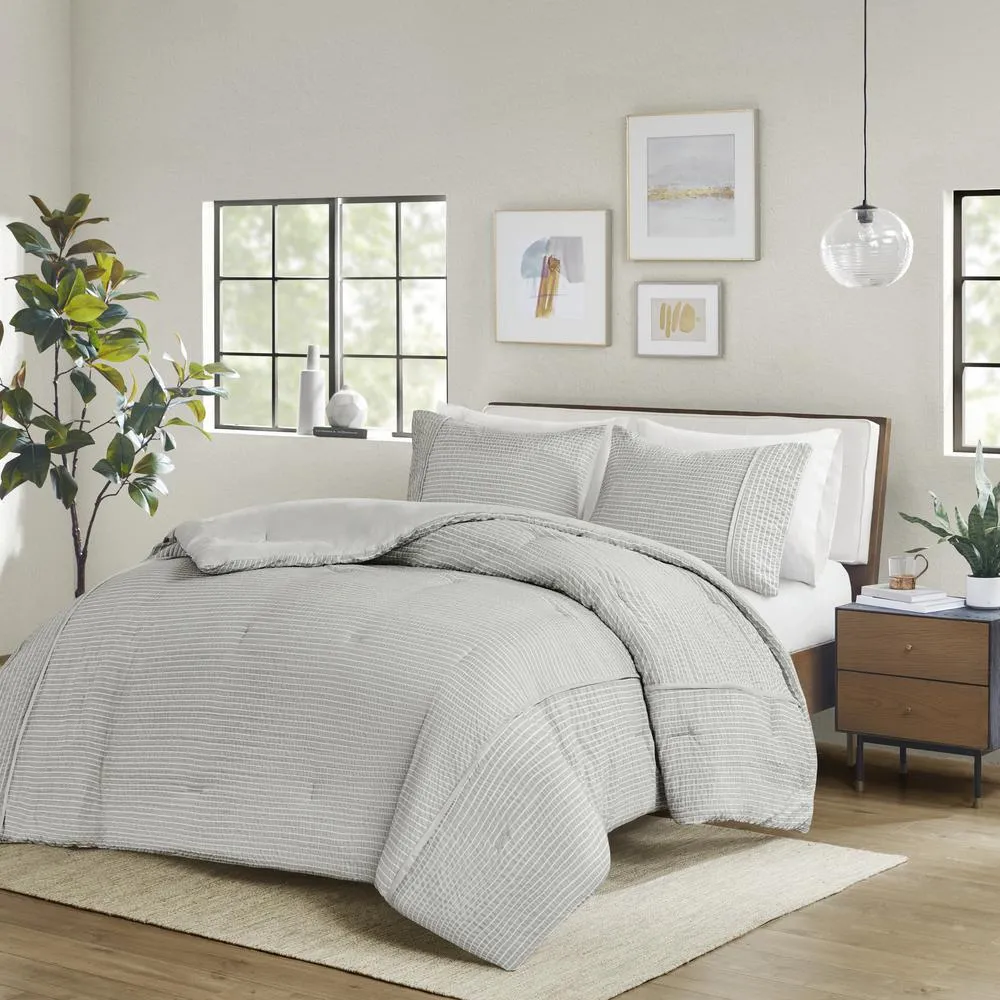 3 Piece Striped Seersucker Oversized Comforter Set Full/Queen, Gray