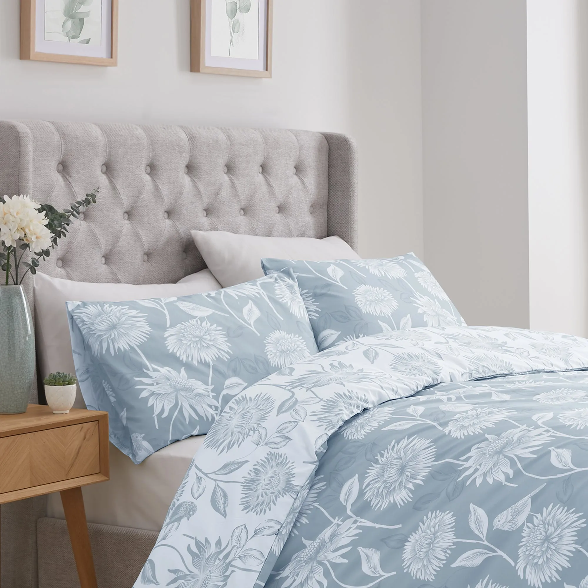 Dreams & Drapes Chrysanthemum Duvet Cover Set - Blue