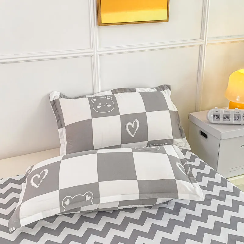 Gray Bear Checkered Bedding Set