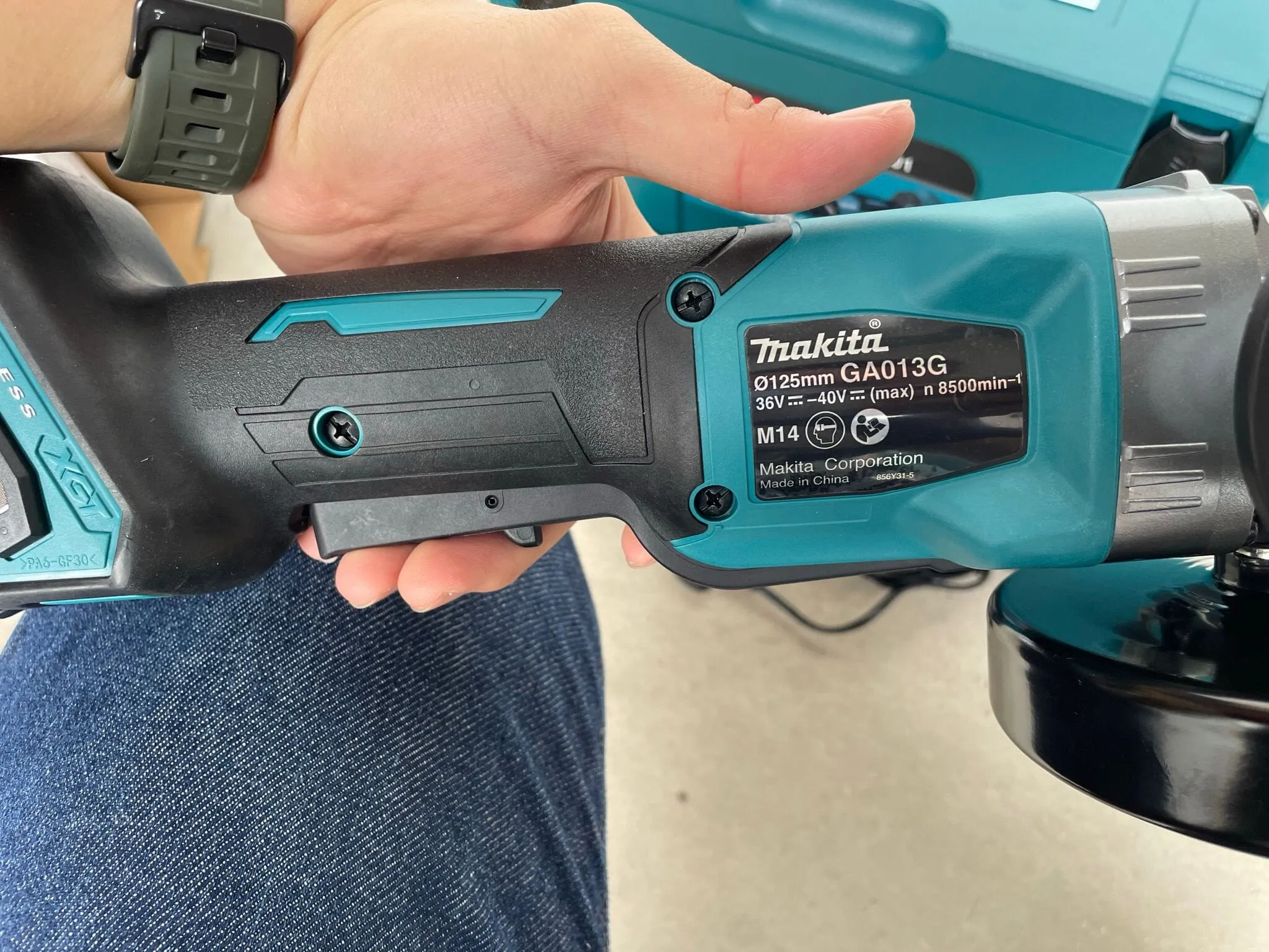 Makita 5" 1000W GA013GM201 Cordless Brushless Angle Grinder | Model : M-GA013GM201