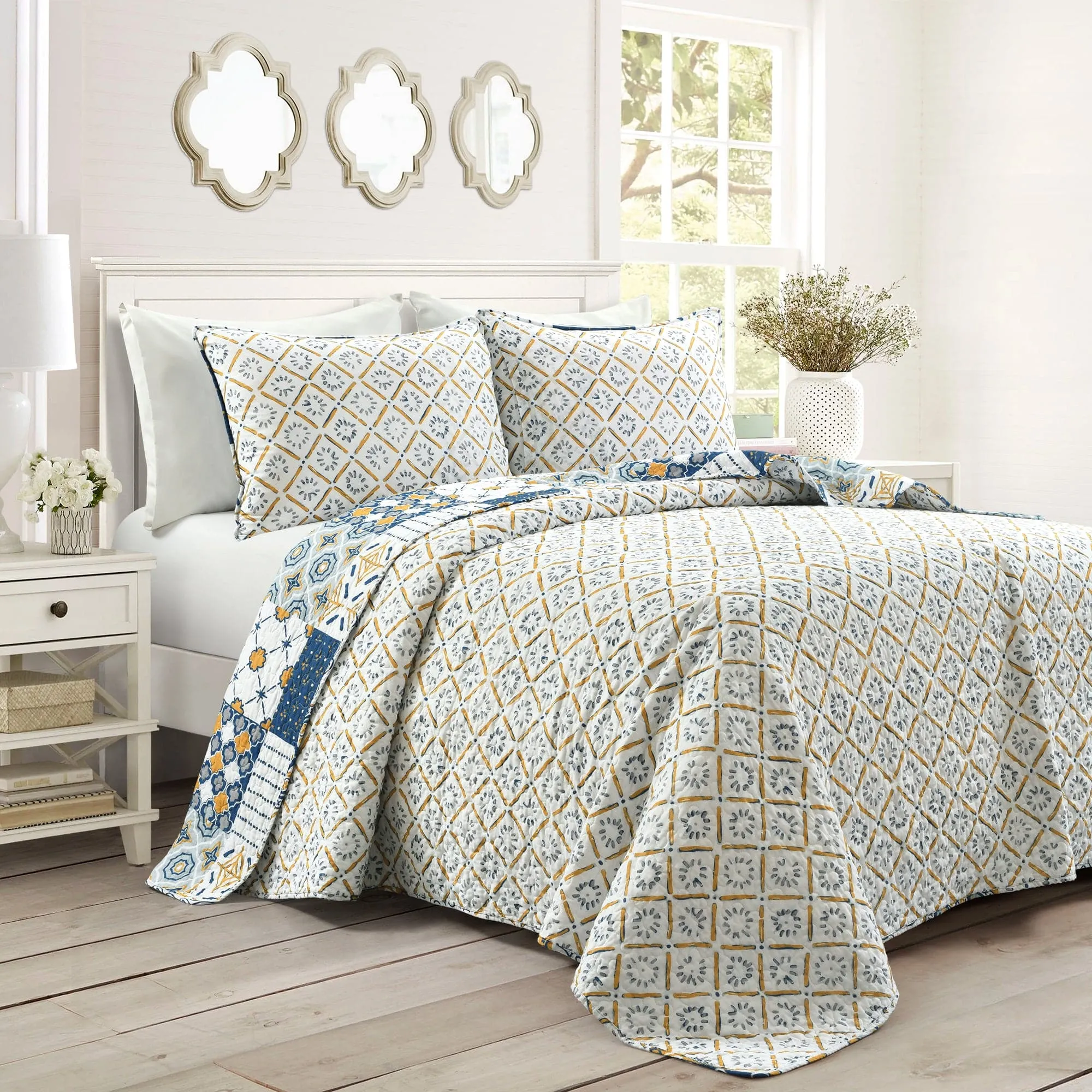 Monique Patch 3 Piece Quilt Set